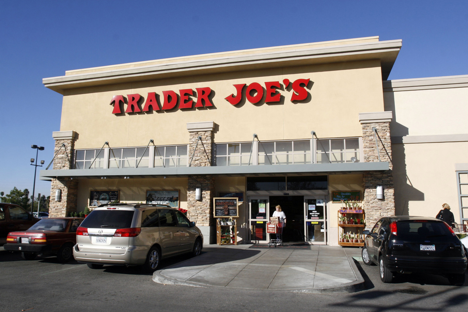 net lease Trader Joes